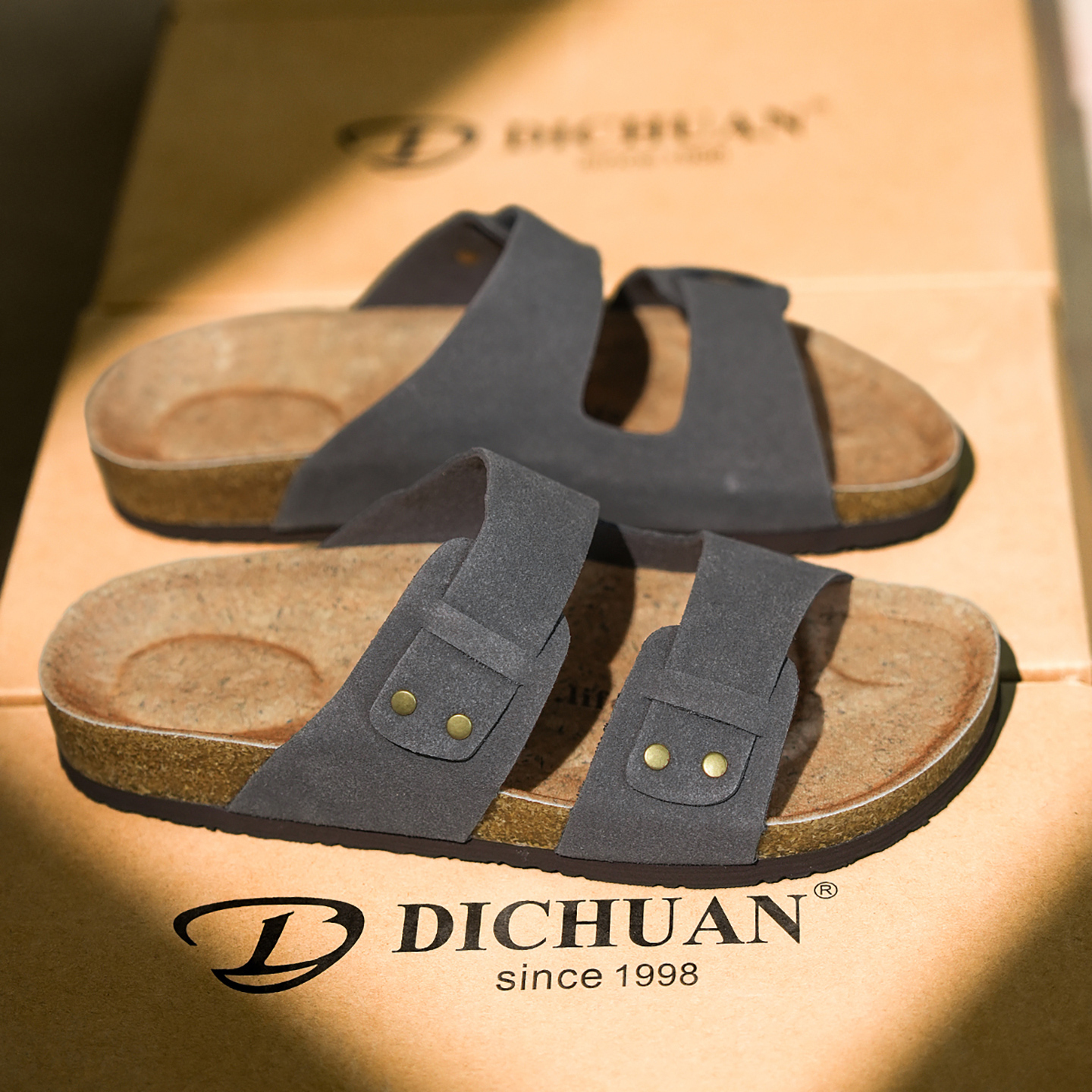 Chaussons et sandales en daim  - Health & Wellness Pay avis et prix